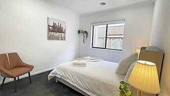 Comfort Retreat Officer