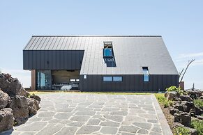 Ohyeongjae Private Pool Villa