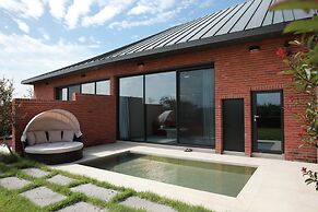 Ohyeongjae Private Pool Villa