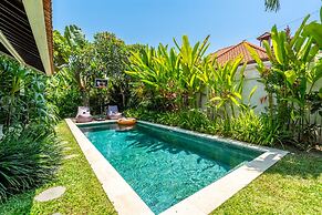 Jungle Amaranth Villa