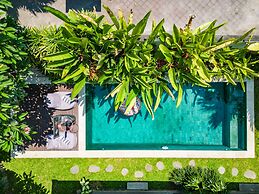 Jungle Amaranth Villa