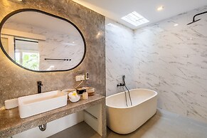 Jungle Amaranth Villa