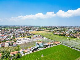 Jungle Amaranth Villa