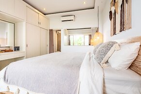 Jungle Amaranth Villa