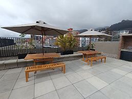 Loft moderno con vista a los cerros