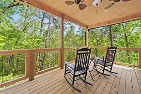 Romantic Cabin Retreat By Ghosal Luxury Lodging