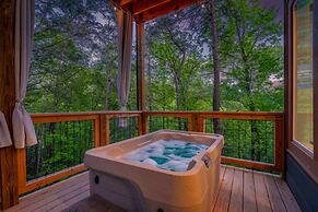 Romantic Cabin Retreat By Ghosal Luxury Lodging