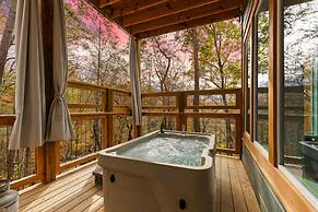 Romantic Cabin Retreat By Ghosal Luxury Lodging