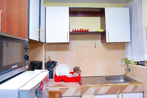 Lux Suites TRM 1 Bedroom Apartments