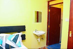 Lux Suites Trm drive Apartments Roysambu