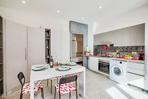 Serafina Beach - Beach Front House