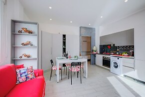 Serafina Beach - Beach Front House