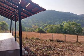 Kadumane Hills Resorts