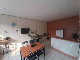 OYO 93274 Oren Home Bekasi