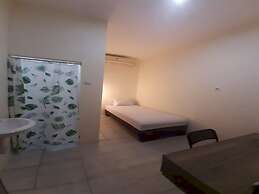 OYO 93274 Oren Home Bekasi