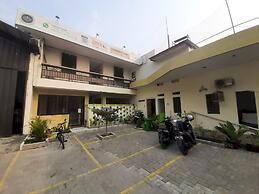 OYO 93274 Oren Home Bekasi