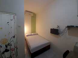 OYO 93274 Oren Home Bekasi