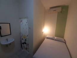 OYO 93274 Oren Home Bekasi