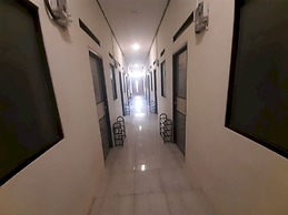 OYO 93274 Oren Home Bekasi