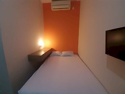 OYO 93274 Oren Home Bekasi