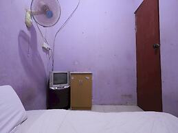 SPOT ON 93276 Fendi 2 Homestay SyariahNearPelabuhan Feri Batam Centre