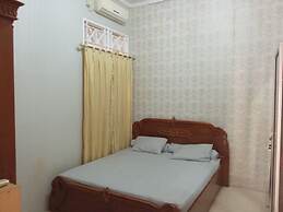 OYO 93292 Raudhatul Husna Homestay Syariah