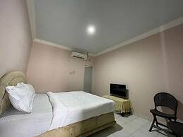 OYO 93292 Raudhatul Husna Homestay Syariah