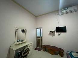 OYO 93308 Lima Saudara Syariah