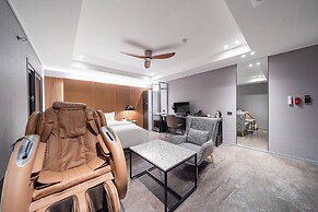 Jecheon The Wall Hotel