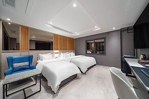 Jecheon The Wall Hotel