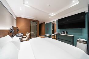 Jecheon The Wall Hotel