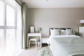 Contemporary 1BD Flat - Bristol City Centre!