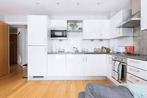 Contemporary 1BD Flat - Bristol City Centre!