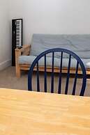 Spacious 1BD Flat w/ Garden - Hammersmith!