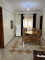 Inviting 3-bed House in Akright City Jennifers