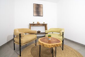 Tanzanite Serviced Apartment