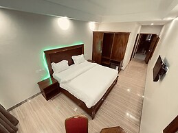 PULICKAL HEIGHTS HOTEL