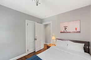 Massive 5BR Historic CozySuites House