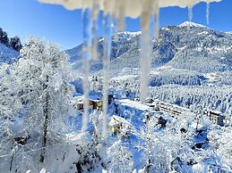 Elegance Retreat Manali Luxury Stay