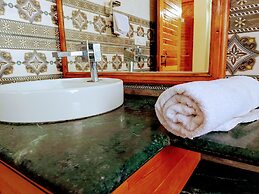 Elegance Retreat Manali Luxury Stay