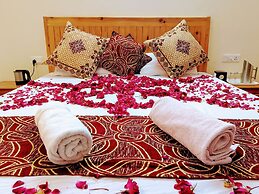 Elegance Retreat Manali Luxury Stay