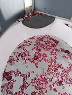 Elegance Retreat Manali Luxury Stay