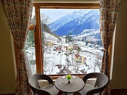 Elegance Retreat Manali Luxury Stay