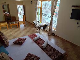 Elegance Retreat Manali Luxury Stay
