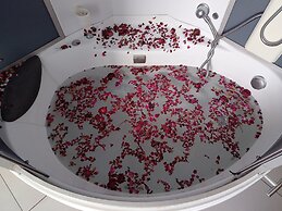 Elegance Retreat Manali Luxury Stay