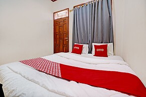 OYO 93224 Fj Guest House