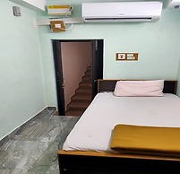 Sri Sivalakshmi AC Guest House