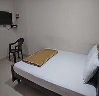 Sri Sivalakshmi AC Guest House