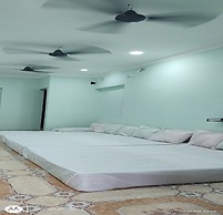 Sri Sivalakshmi AC Guest House