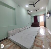 Sri Sivalakshmi AC Guest House